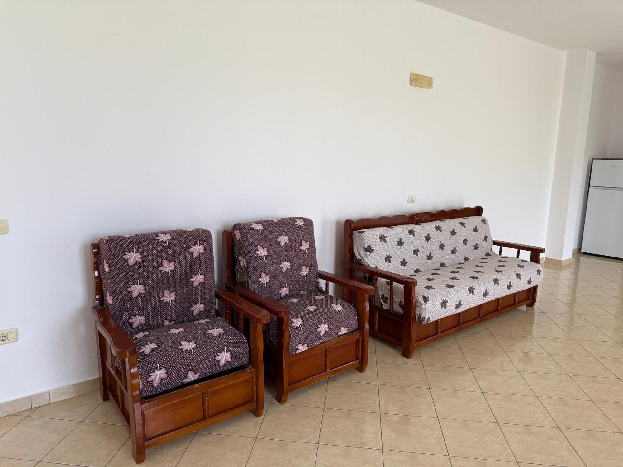 Hotelgodini Golem  Buitenkant foto